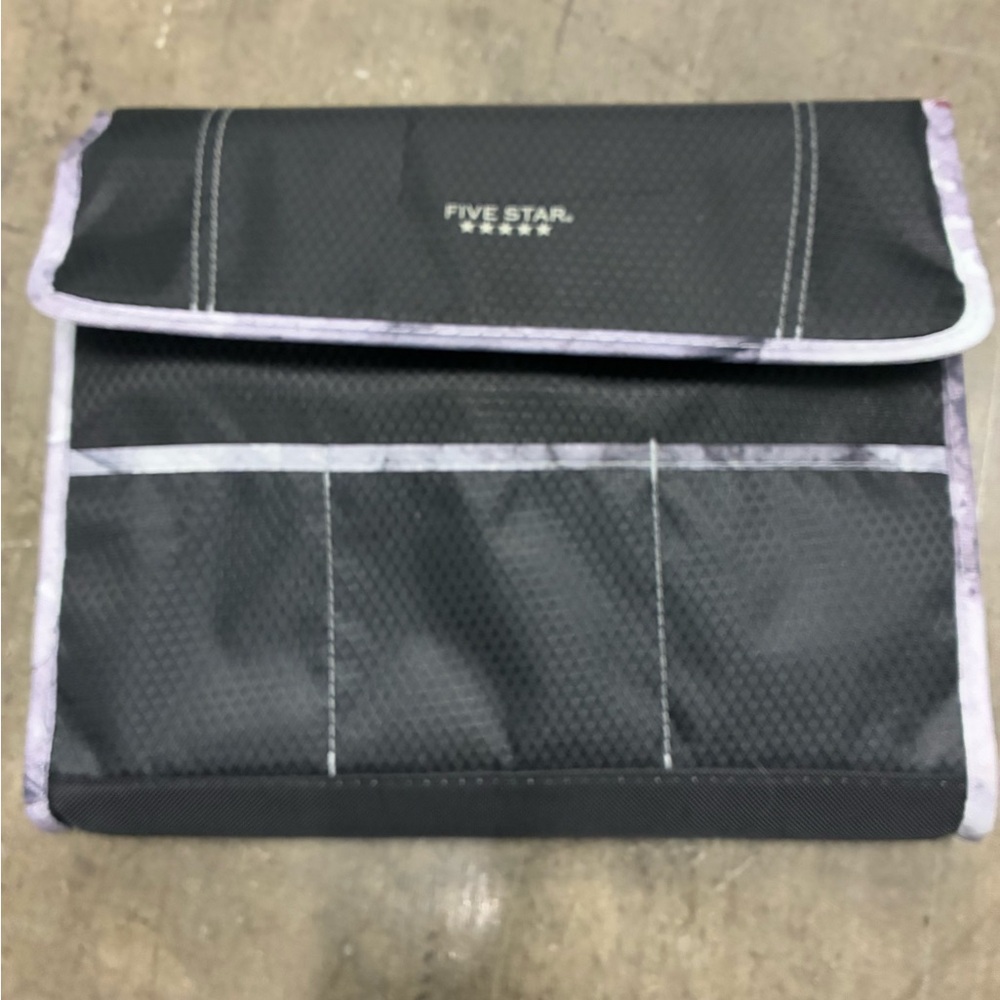 Five Star Men's Zipper Binder Plus in Black and Silver